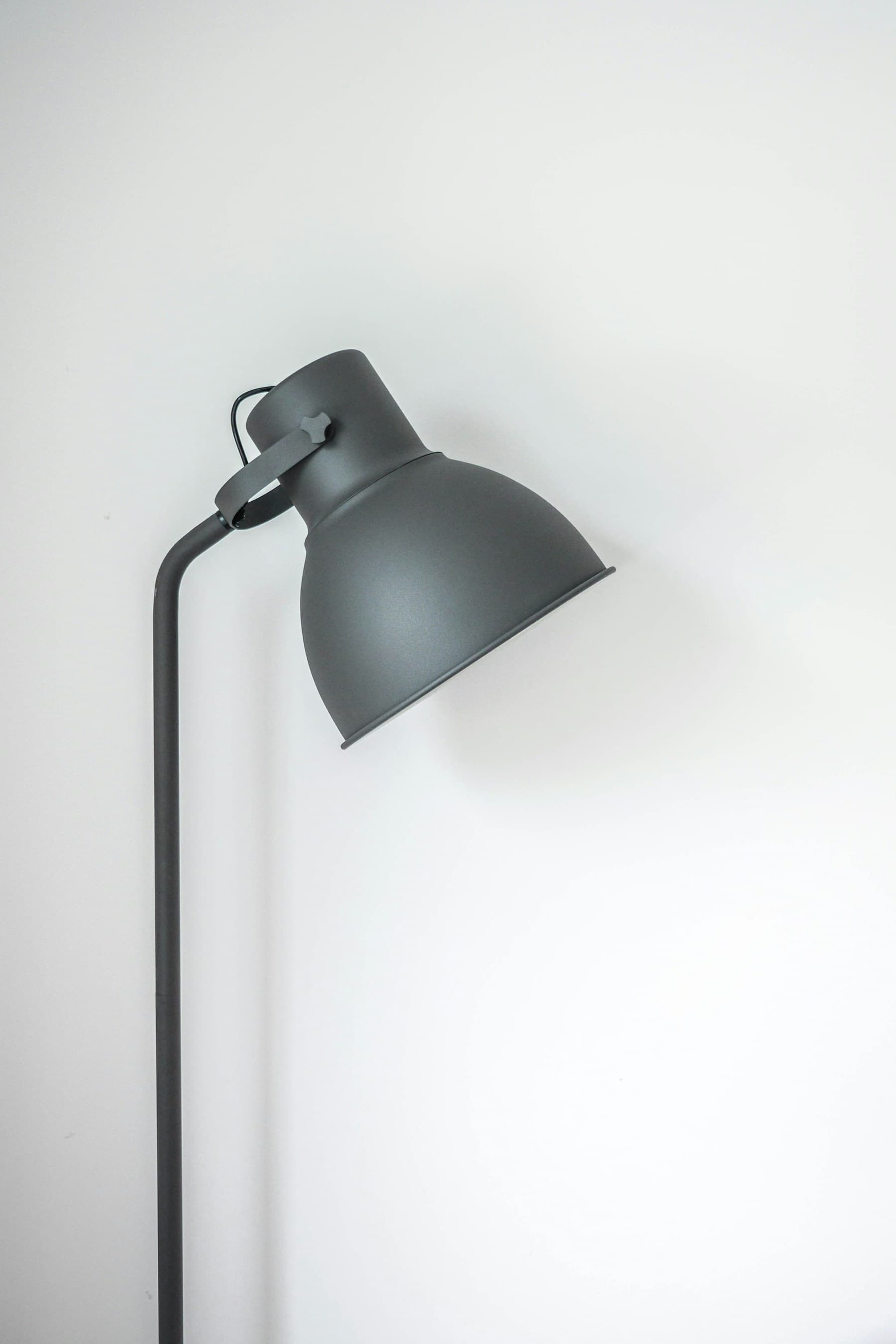 Articulated desk lamp, graphite