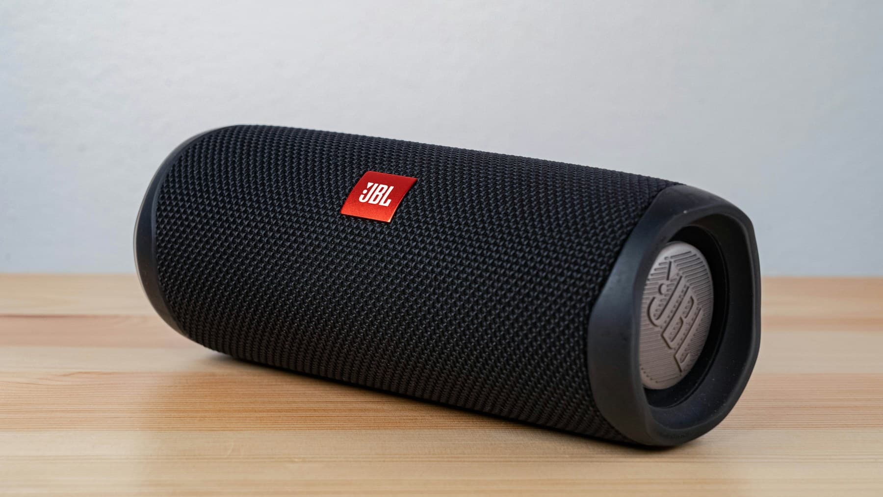 JBL Flip portable speaker, photographed by the member